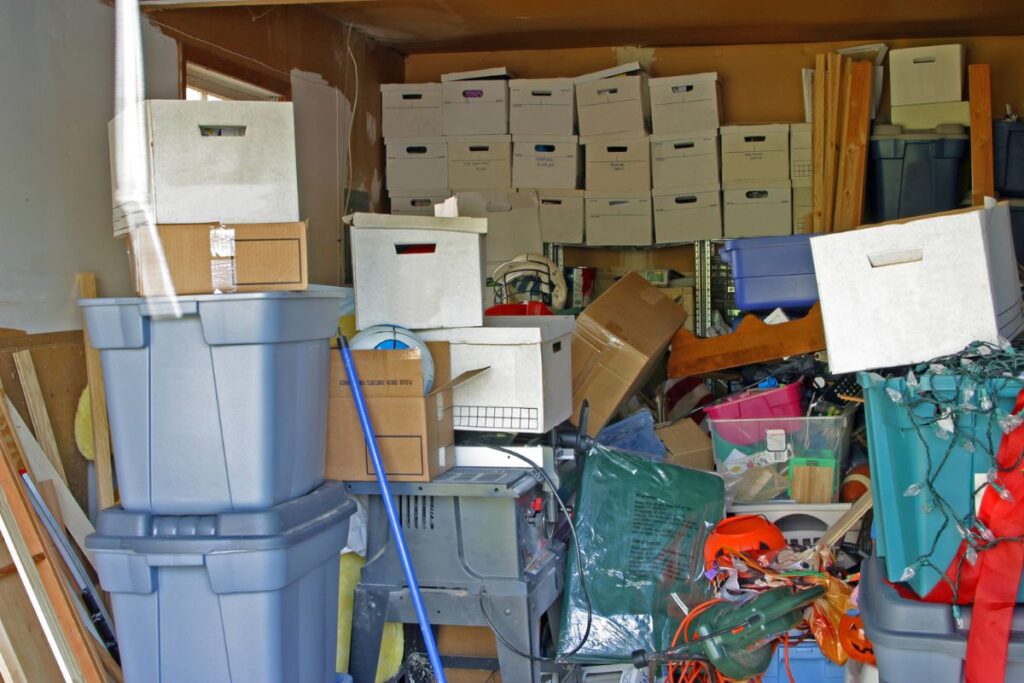 Cluttered space can overstimulate senses