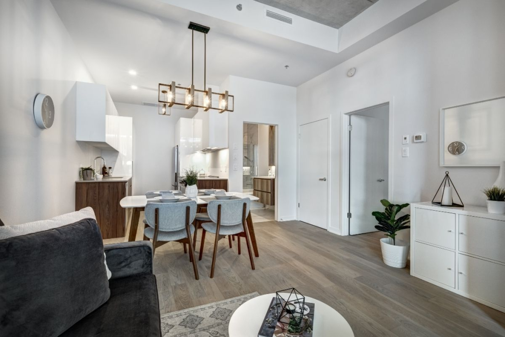 clean-apartment-after-deep-cleaning