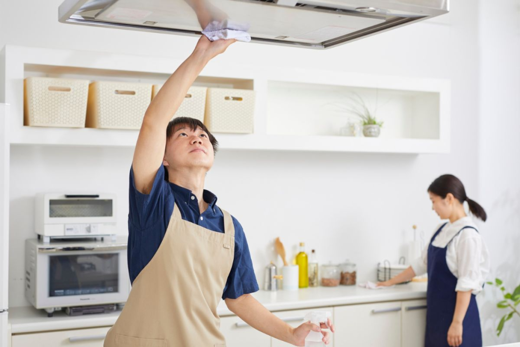 Professional cleaners  deep clean kitchen